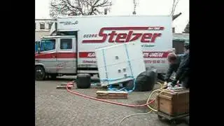 Panzerschrank ersch&uuml;tterungsfrei umlegen und aufstellen