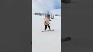 Snowboarding in a Hawaiian Shirt? ❄️🏝️#winter #foryou #fyp #snowboarding #viral #youtubeshorts