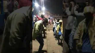 AE BABA DISS HUM TERA PAPA HAIN -Bhootnath Street slums Boys dancing ' Mama aaya bhag bhag