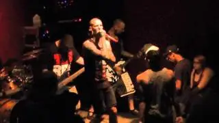 Suffokate Live - 
