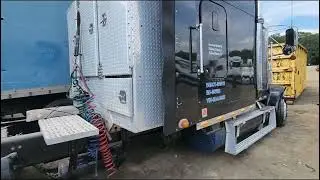 (L00258) 2008 Freightliner FLD120SD TRUCK-