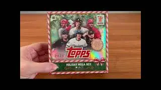 &laquo;Горячий угол&raquo; &mdash; Разорванный посередине &mdash; Эпизод 48 &mdash; Topps 2025 Holiday Mega Box
