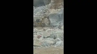 Stone Mining From Mountain For Marbles In Pakistan | Marble Rock Mining | Drang Load Marble Block