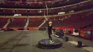 Aerial hoop. Aerial lira