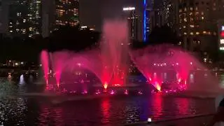 Malaysia: KLCC Water Fountain Show