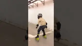 Obstacle course😯 Nice😎 #tiktok #sports #kidsvideo #rollerskating #skate #fun #speed #sport #inline