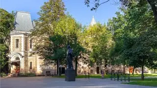 Moscow Walking Tour: Historic Manors & Tea Empires, Repression & Reconstruction (Огородная Слобода)