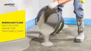 weberchape fluide veegt de vloer aan met een traditionele chape