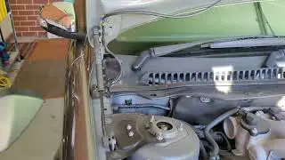 TEAMCAVE 2009 X TYPE JAGUAR   Bonnet gas strut failing