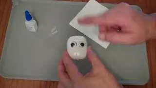 Review: Alecpea plastic specific glue (superglue?)