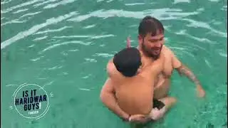 Itni thand mein Yuvan Pool mein Kood Gaya!