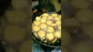 #viral #song #bollywood Mumbai ka Vada pav