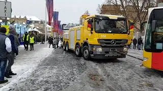 Bus Abschlepper macht Bussarde ziehen in Stuttgart SSB