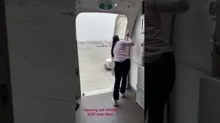 Opening and closing of B787 Door 🚪 #cabincrew #training #crewlife #opening #opportunityawaits