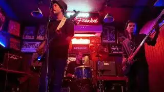 Primer Recital de Repulsi&oacute;n junto a Atracci&oacute;n en Rodney Bar