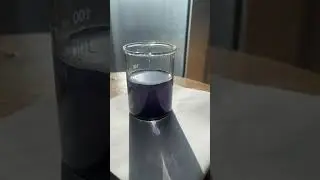 Adding coal fly ash to universal indicator solution (time lapse)