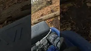 Climbing over big log #grizzly700 #gopro #yamaha #goprohero13black #quads #log #atv #riding #quad ￼