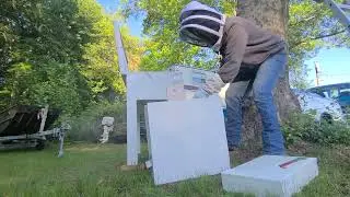 Catching A HoneyBee Swarm and Relocation 