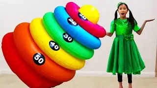 Wendy and Alex Pretend Play with Giant Colors Changing Machine Toy