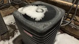 2020 Goodman GSZ14 4 ton heat pump defrosting! (With steam!)