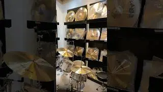 De VISITA en el PARAISO de los BATERISTAS : DRUMSONLINE 🥁 (El DRUM SHOP de FITO MESSINA)