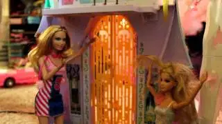 Trouble at The Toy Factory - Starring Barbie, G.I. Joe and a Star Wars Toy
