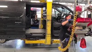 Le millionième Renault Trafic produit à Sandouville remis à son propriétaire