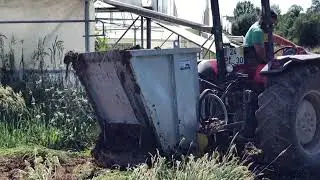 ESPALHADOR ESTRUMES AUTO-CARREGANTE
