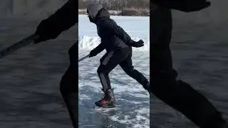 Сколько здесь тех, кто играет в🏒🏒🏒