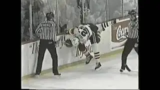 Tim Hunter vs Wayne Van Dorp