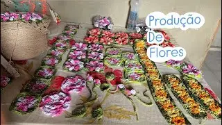 Produção de flores 🌹 💕🌸🌼 Vem se inspirar 🌼#crochet #croche #producaodeflores