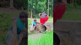 Sneaky Behind-the-Scenes Prank! Lungi Disaster Leaves Everyone Laughing 😂