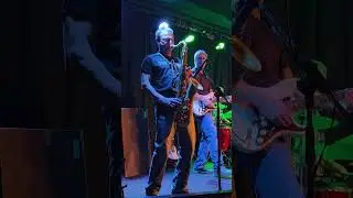 Pierre (the Prince)Komen...Sax Solo
