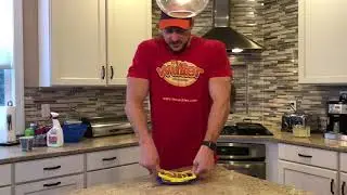 Cut pancakes with The Wutter