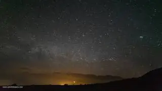 Time-Lapse - Lluvia de Estrellas de Perseidas - Perú