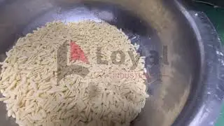 Tibetan customers 100% added milk shell-shaped macaroni#macaronimachine Whatsapp: +86-13176674591