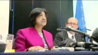 UN takes refugee rights concerns to Gillard