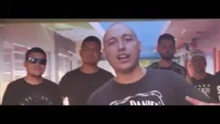 Bajo la Lluvia -Vida Baja  (Video Oficial)