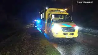 Twee gewonden, auto van talud in Nieuwediep