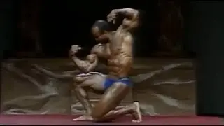 Albert Beckles - Mr. Olympia 1982 Posing