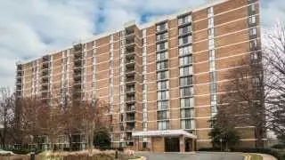 2300 Pimmit Dr #107