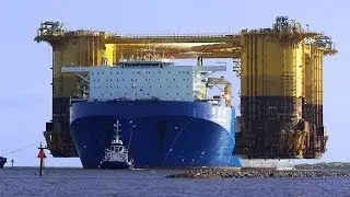 Amazing Heavy Transport Vessel - Largest Vessel Operations and Technology