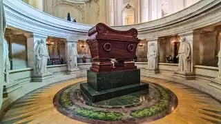 Dome of Les Invalides (Napoleon's tomb) Paris