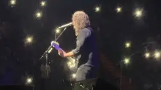 Foo Fighters - Under You (solo by Dave on electric guitar) - Live Kia Forum 1/14/26