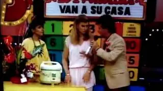 ROLANDO BARRAL PRESENTANDO A MARA CROATTO EN SUPER SABADOS EN EL 1985