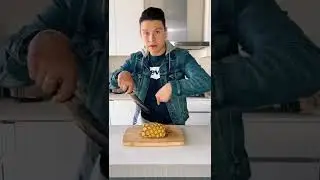 La manera correcta de partir una 🍍 Pi&ntilde;a