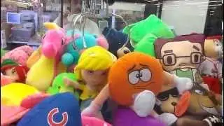 (SUGAR LOAF) TOY SHOPPE CLAW MACHINE @ KMART PULLIN OUT A WIN