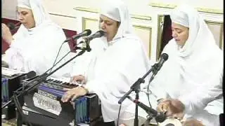 Bibi Baljit Kaur Khalsa Live Shabad Kirtan @ Carteret NJ. Record by Amrik Singh.