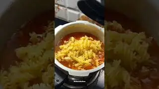 cooker wala desi pasta🤩😋#shorts#pastarecipe#pasta#pastalover#pastarecipes#food 😋