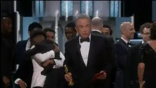 Video: Major mix-up at the Academy Awards